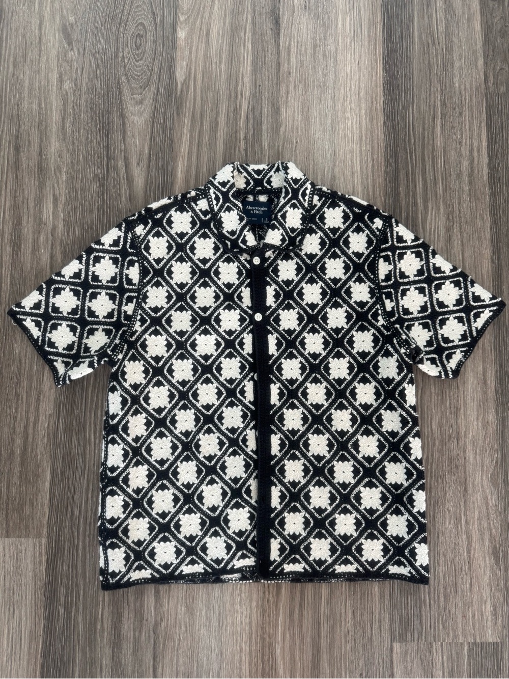 Abercrombie & Fitch Black and White Crochet-Style Button Down Shirt